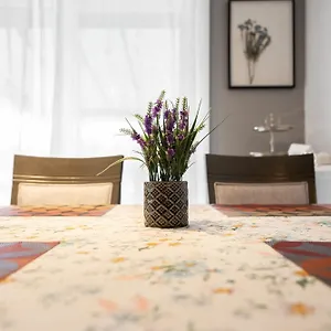 https://comfortable-spacious-house-with-parking.hotels-in-montreal.org