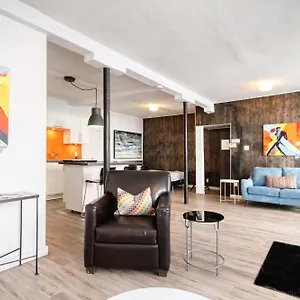 Loft De L'antiquaire By Hébergements Dcl , Ville de Québec Canada